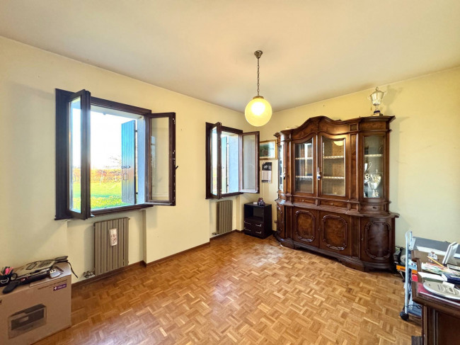 Abitazione indipendente in vendita a Sant'Urbano