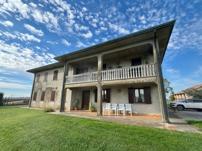 Abitazione indipendente in vendita a Sant'Urbano
