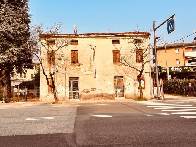 Abitazione semindipendente in vendita a Vicenza