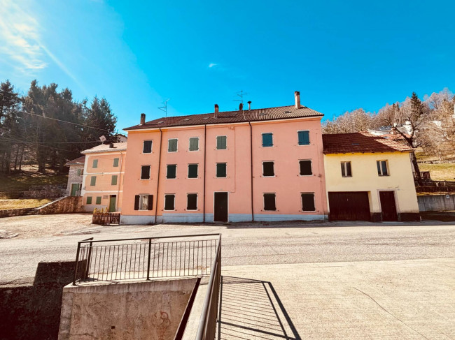 Appartamento trilocale in vendita a Tonezza del Cimone