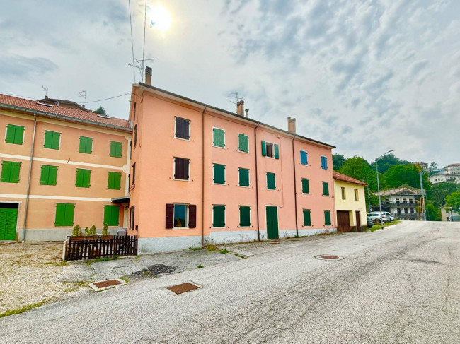 Appartamento trilocale in vendita a Tonezza del Cimone
