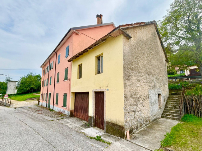 Appartamento trilocale in vendita a Tonezza del Cimone