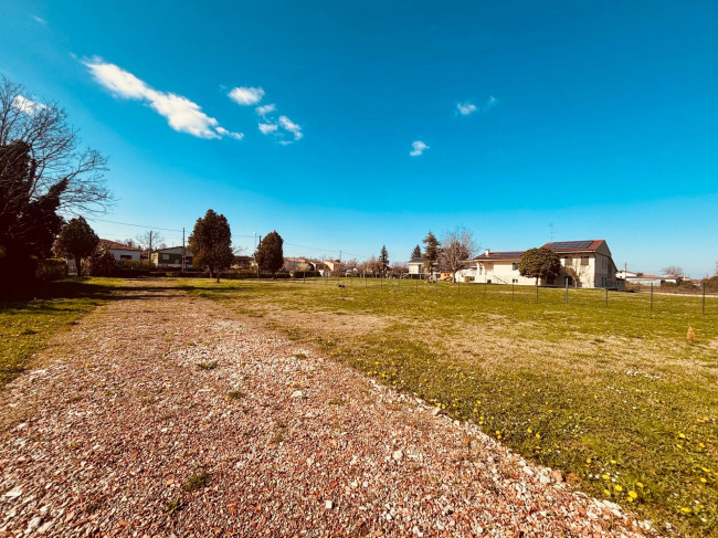 Terreno residenziale in vendita a Montagnana