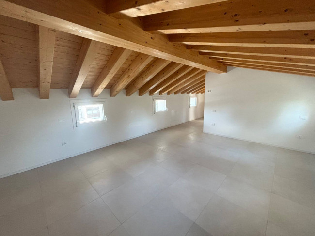 Abitazione indipendente in vendita a Vicenza