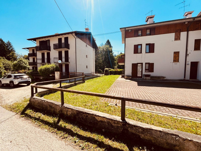 Appartamento trilocale in vendita a Tonezza del Cimone