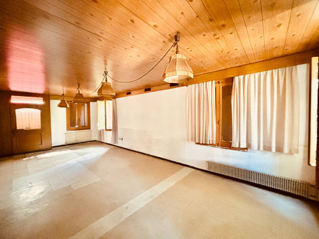 Abitazione indipendente in vendita a Tonezza del Cimone