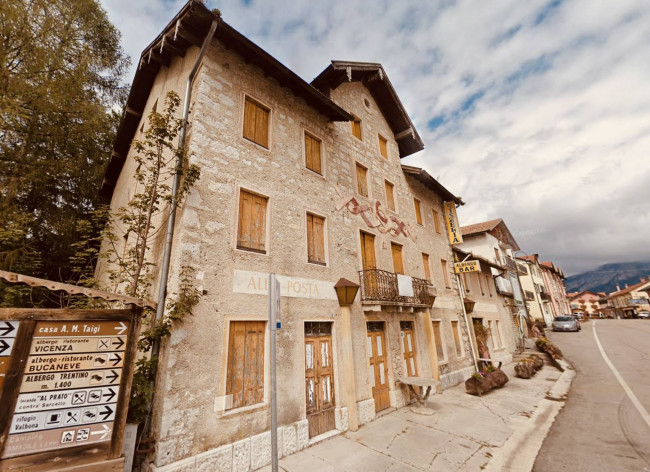Abitazione indipendente in vendita a Tonezza del Cimone