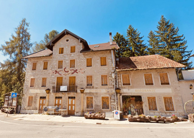 Abitazione indipendente in vendita a Tonezza del Cimone