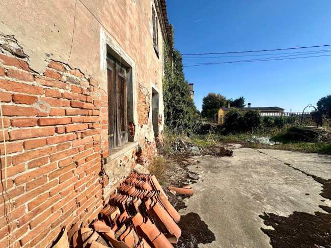 Rustico in vendita a Ospedaletto Euganeo