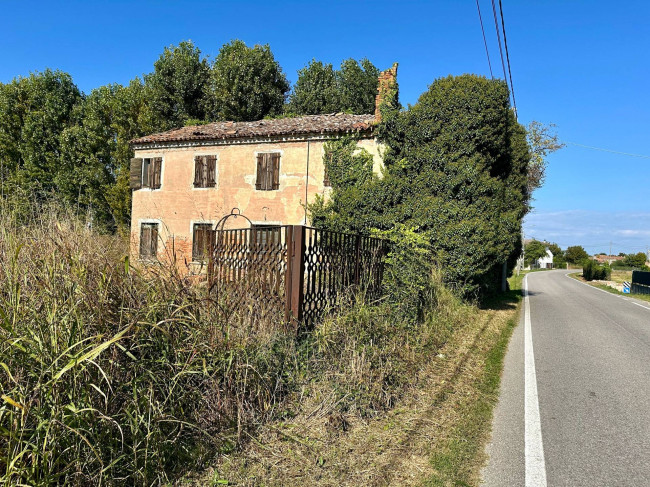 Rustico in vendita a Ospedaletto Euganeo