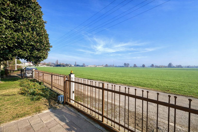 Villa bifamiliare in vendita a Noventa Vicentina