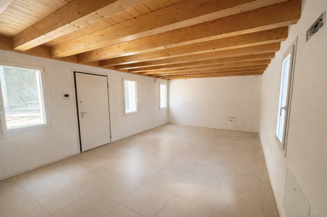 Abitazione indipendente in vendita a Vicenza