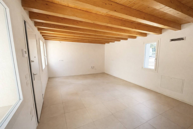 Abitazione indipendente in vendita a Vicenza