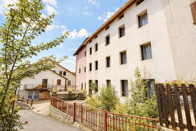 Appartamento in vendita a Tonezza del Cimone