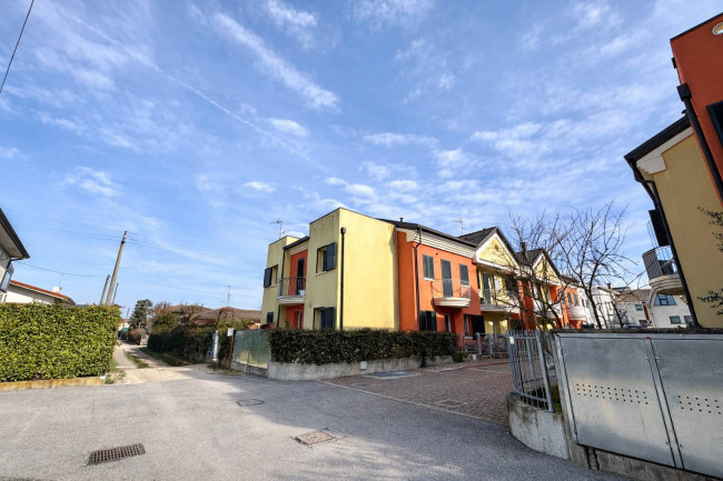 Abitazione semindipendente in vendita a Noventa Vicentina