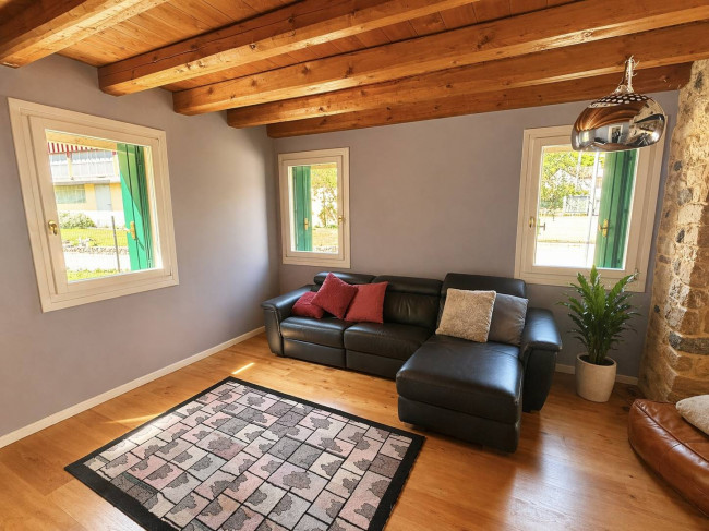  for sale in Longare