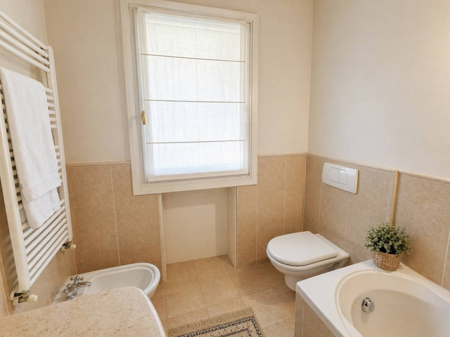  for sale in Longare