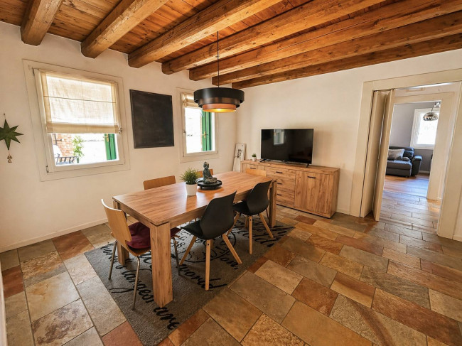  for sale in Longare