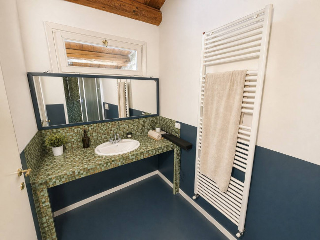  for sale in Longare