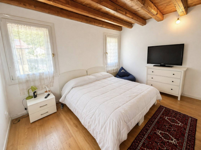  for sale in Longare