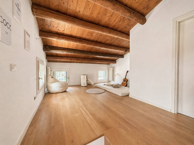  for sale in Longare