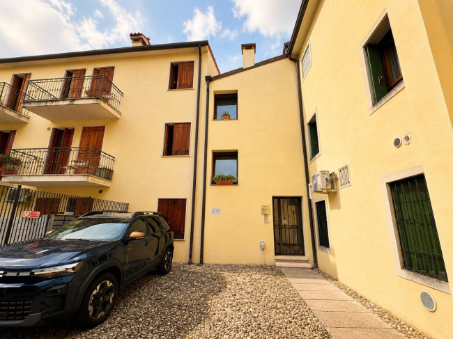  for rent in Vicenza
