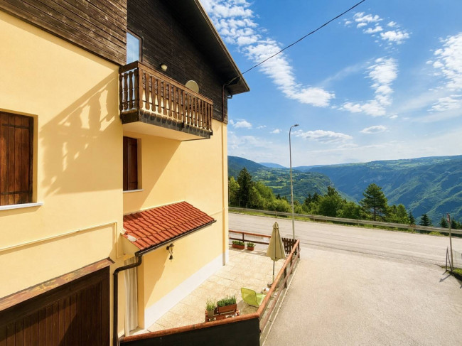Abitazione semindipendente in vendita a Tonezza del Cimone