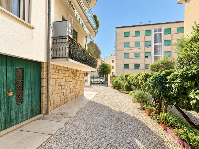  for sale in Vicenza