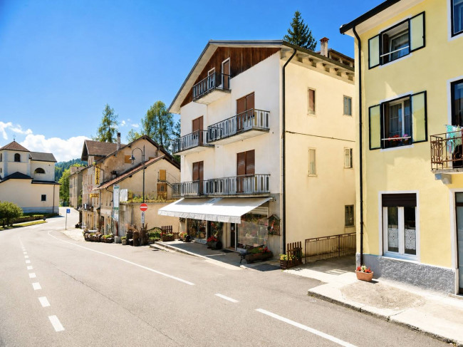  for sale in Tonezza del Cimone