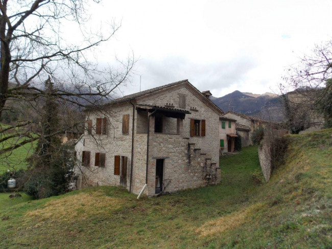 Villino in vendita a Sarnano
