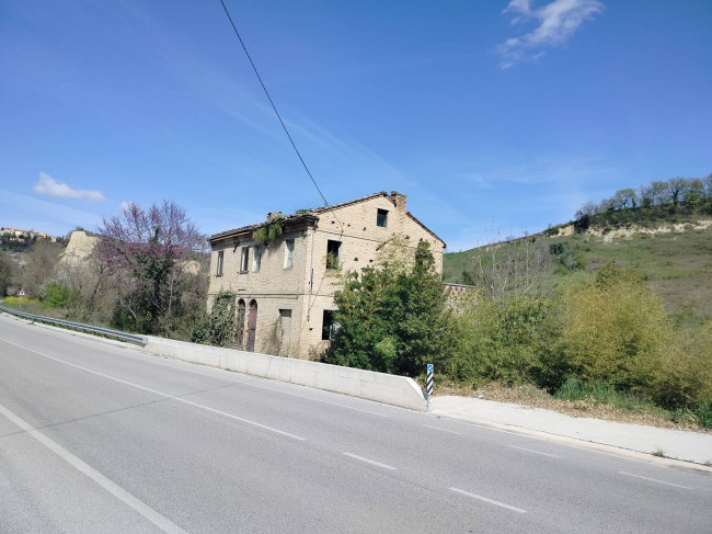 Casa singola in vendita a Offida