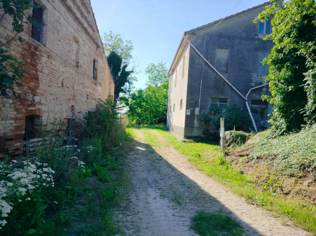 Casolare in vendita a Castignano