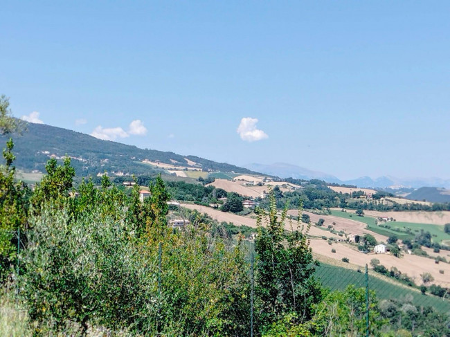 Casa singola in vendita a Castignano