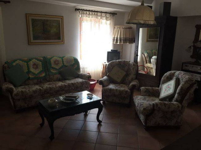 Casolare in vendita a Rotella