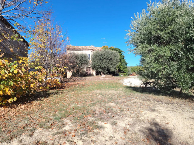 Casale Colonico in vendita a Offida