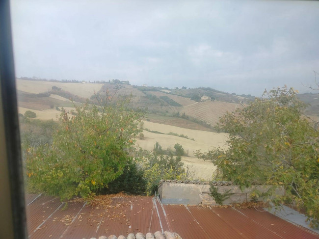 Rustico in vendita a Castignano