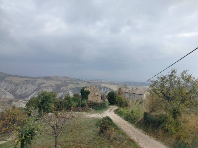 Rustico in vendita a Castignano