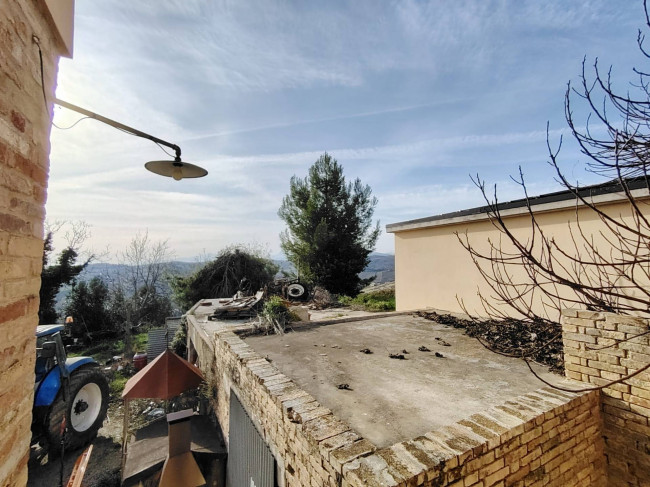 Casa indipendente in vendita a Cossignano