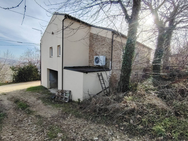 Casa indipendente in vendita a Cossignano