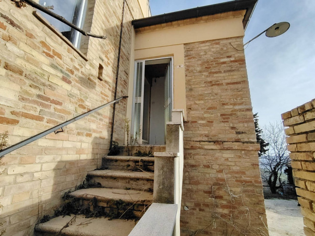 Casa indipendente in vendita a Cossignano