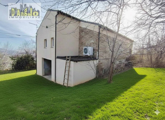 Casa indipendente in vendita a Cossignano