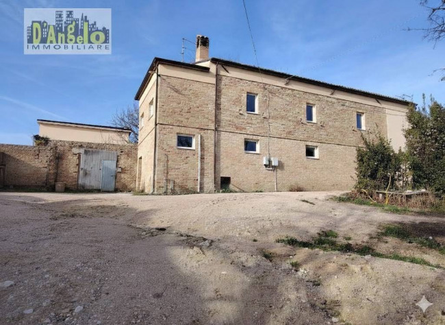Casa indipendente in vendita a Cossignano