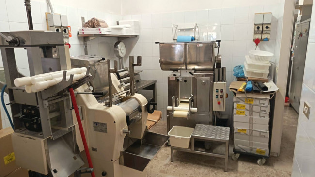 Attività commerciale in vendita a Offida
