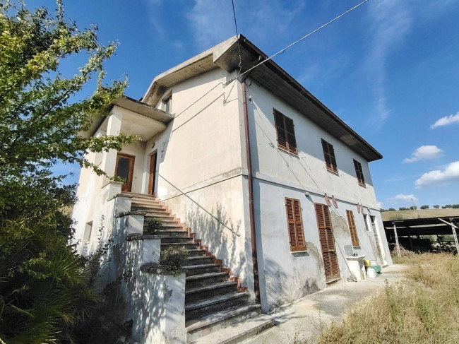 Casa indipendente in vendita a Appignano del Tronto