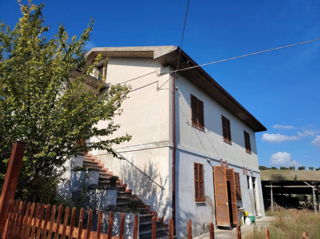 Casa indipendente in vendita a Appignano del Tronto