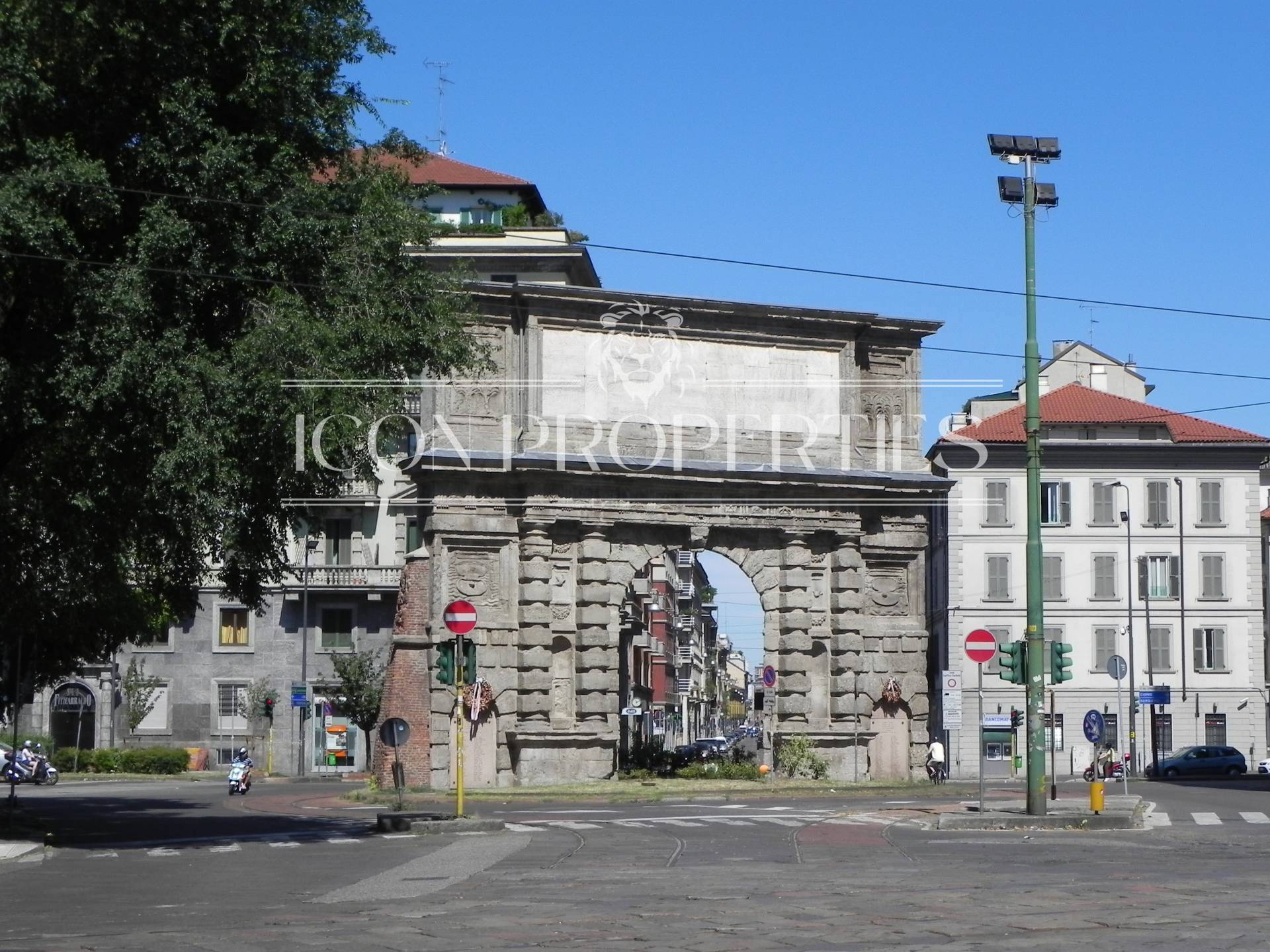 Negozio in Affitto