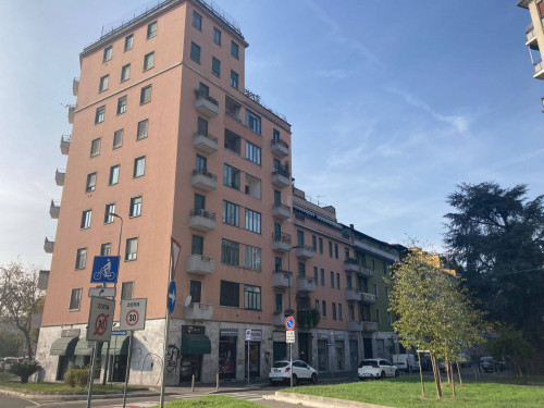 Negozio in affitto a Milano