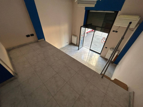 Negozio in affitto a Milano