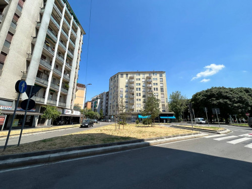 Negozio in affitto a Milano