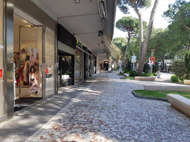 Negozio in affitto a Milano Marittima, Cervia (RA)